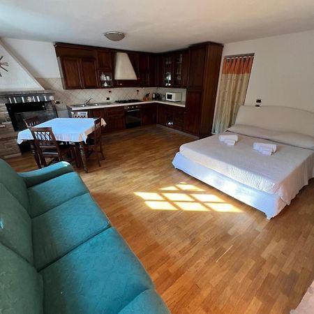 Appartamento A Peschiera Del Garda Exterior foto